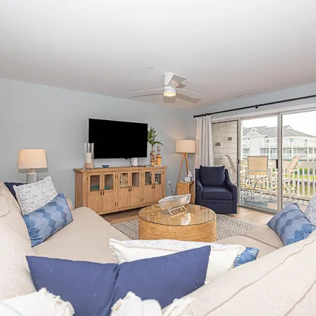 Tranquil 2-Bedroom Condo In Hidden Bay Relax & Enjoy Bay Views