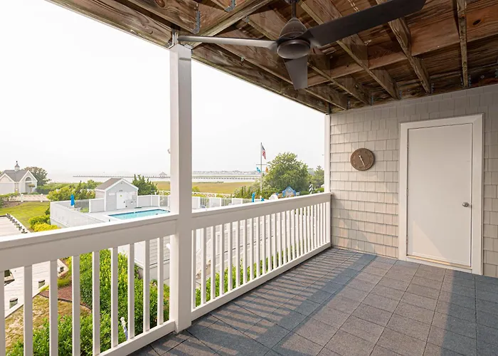 Tranquil 2-bedroom In Hidden Bay Relax & Enjoy Bay Views Сasa de vacaciones